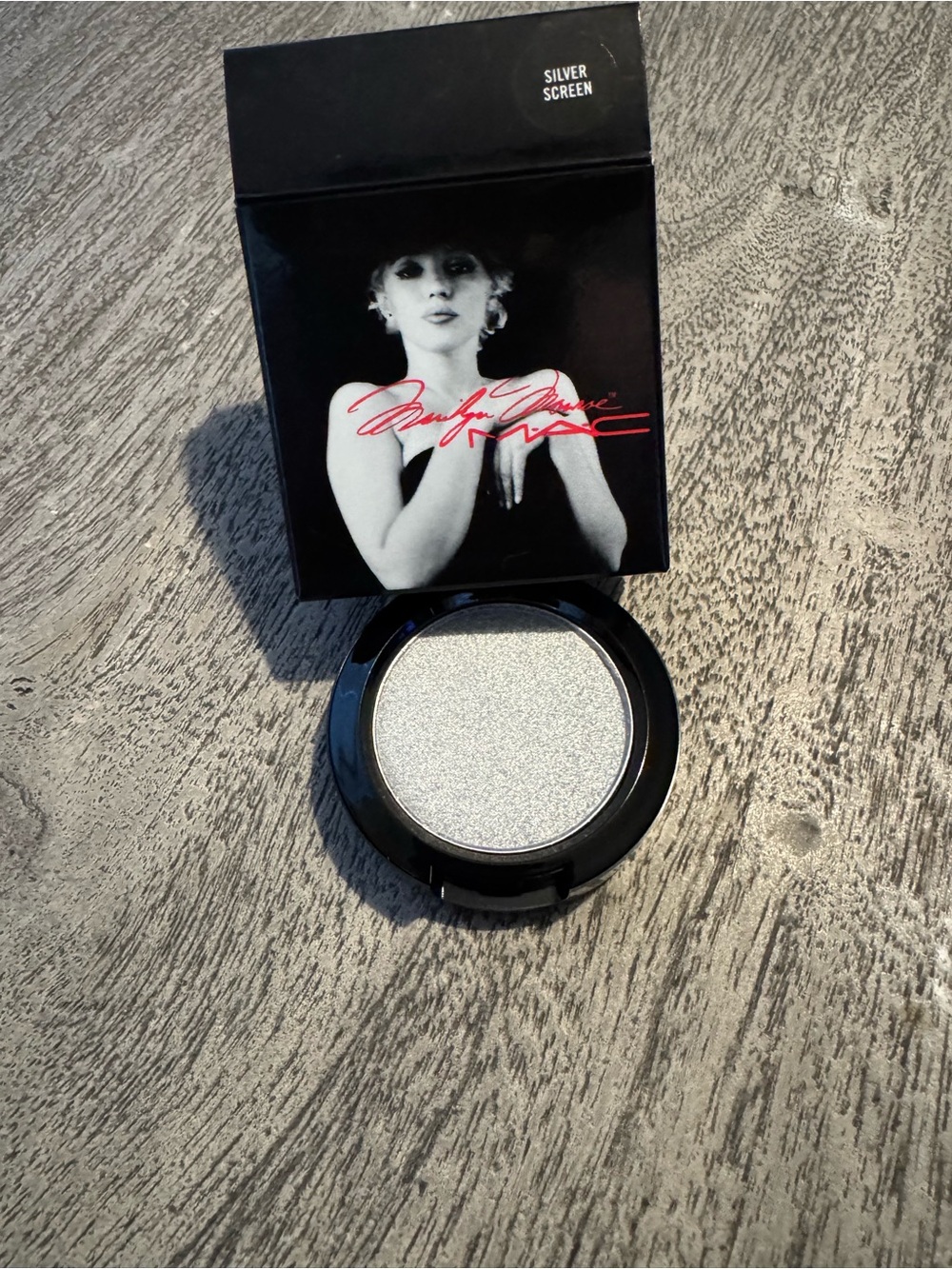 MAC Cosmetics Marilyn Monroe Silver Screen Single Eyeshadow - Silver Metallic